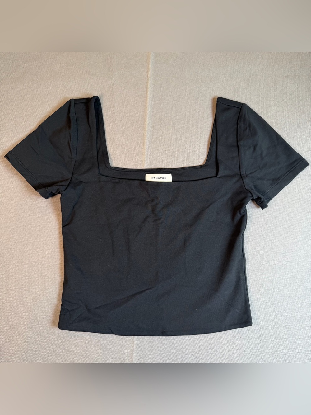 Babaton Aritzia Women’s szM Black Square Neck Short Sleeve Short Stretch Top